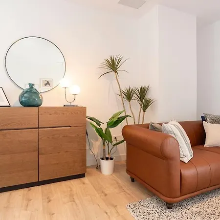 Skyline Iii Pool & Coworking By Ele Apartament