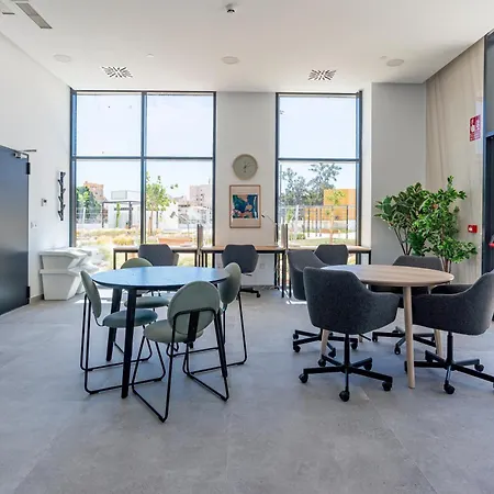 Skyline Iii Pool & Coworking By Ele *